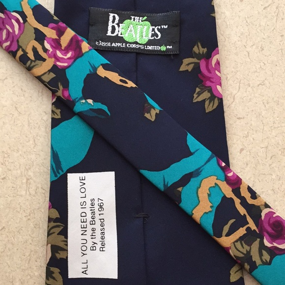 Beatles neck tie: “All You Need Is Love” 1991. - Picture 4 of 6